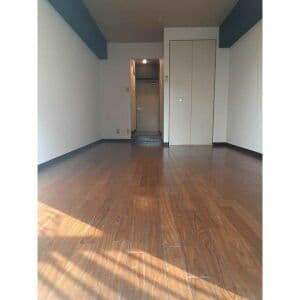 Room image 13