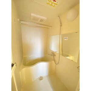 Room image 12