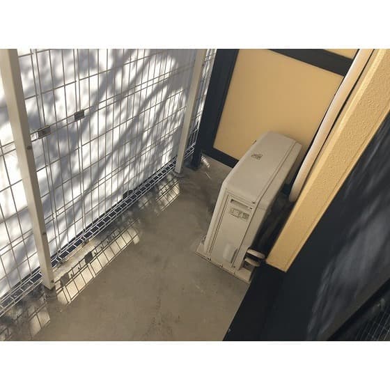 Room image 16