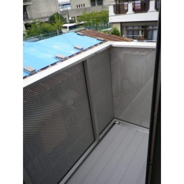 Room image 10