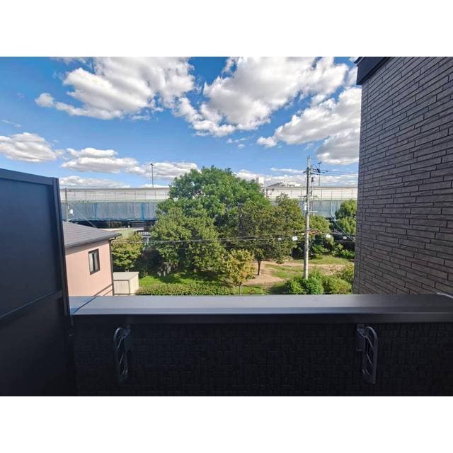 Room image 16