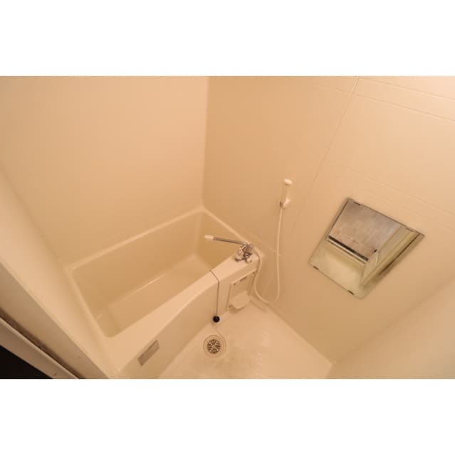 Room image 11