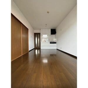 Room image 14
