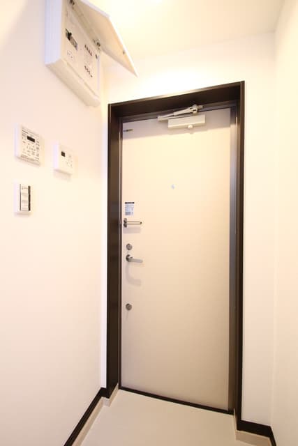 Room image 15