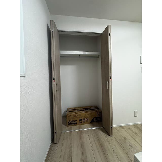 Room image 14