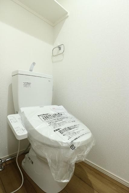 Room image 8