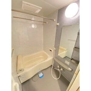 Room image 9