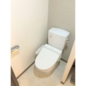 Room image 8