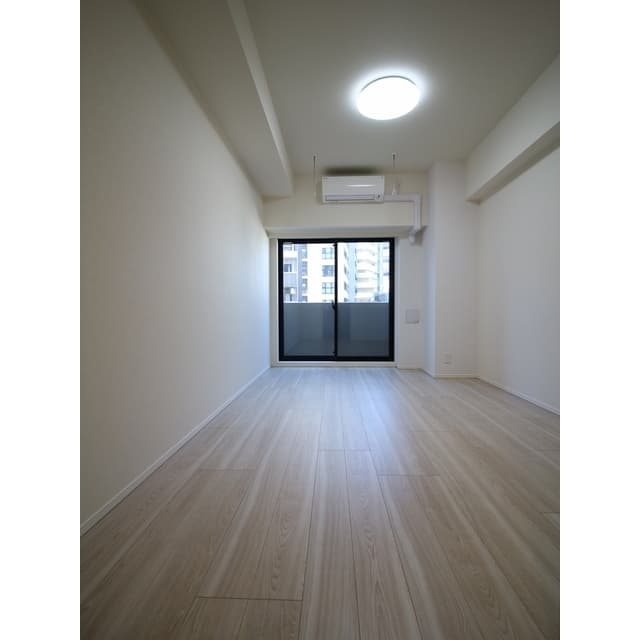 Room image 15