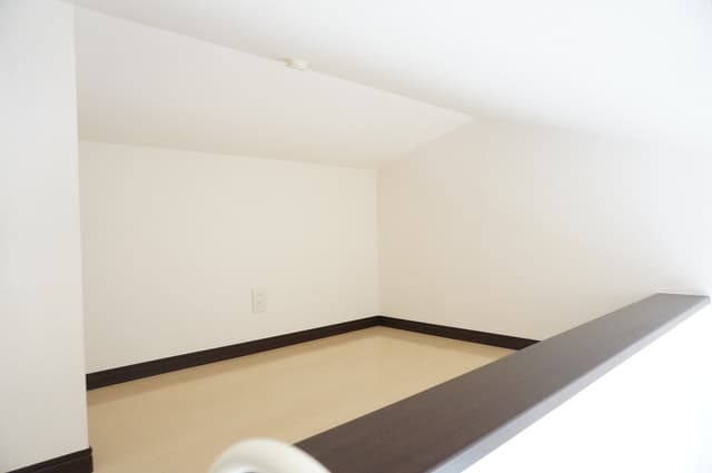 Room image 16