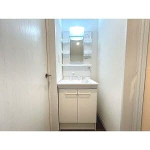 Room image 12