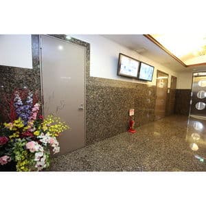 Room image 10