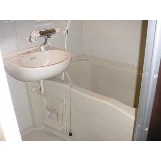 Room image 9