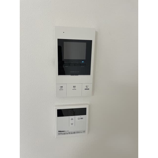 Room image 11