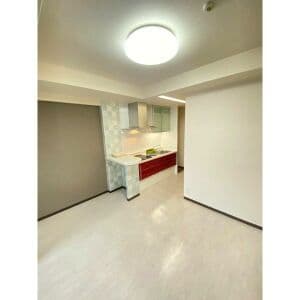 Room image 15