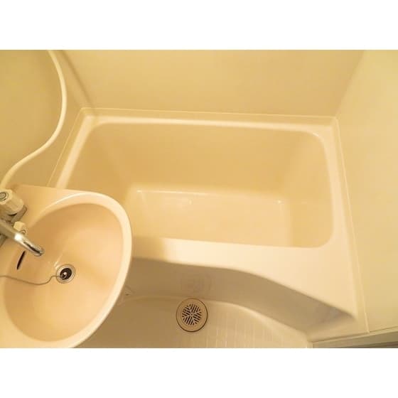 Room image 11