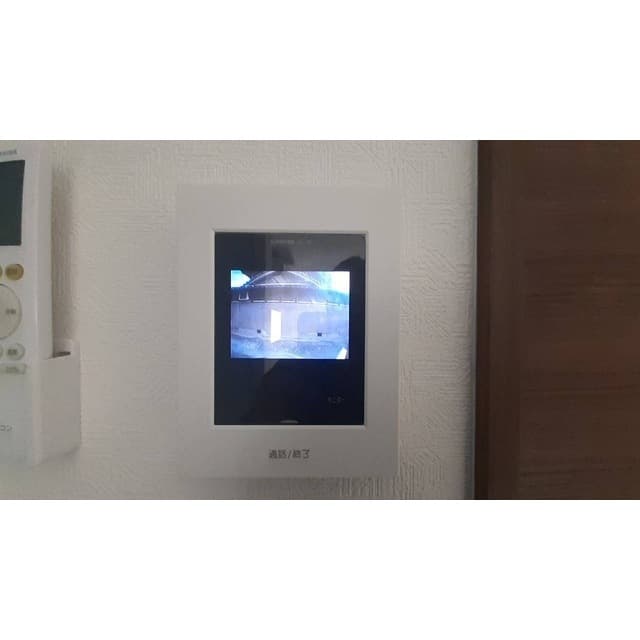 Room image 11