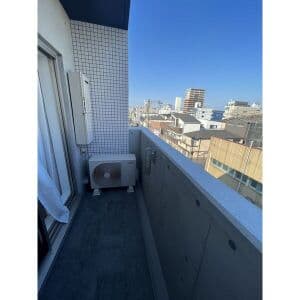 Room image 11