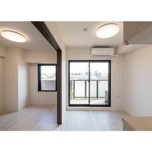 Room image 12