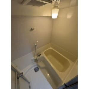 Room image 12