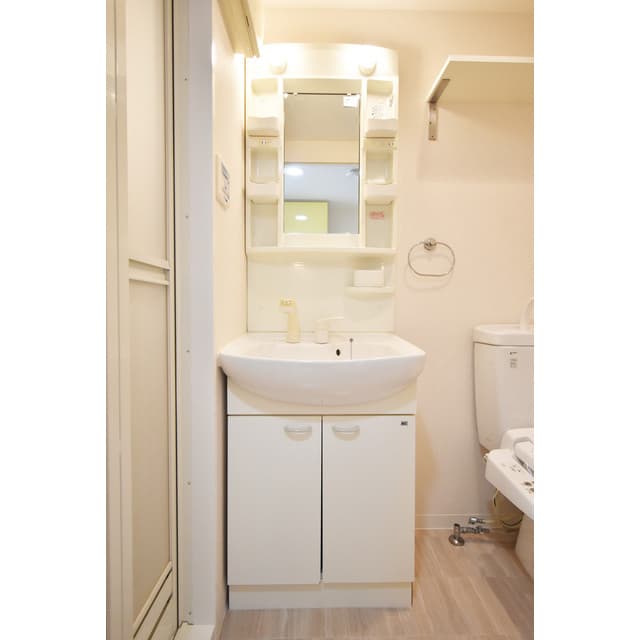 Room image 11