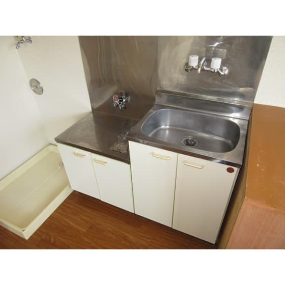 Room image 11