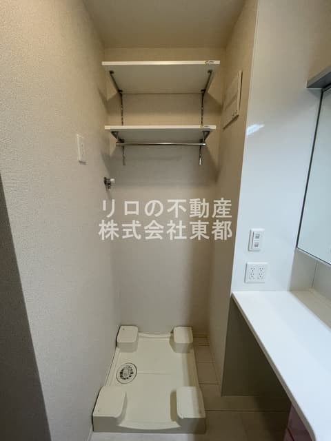 Room image 14