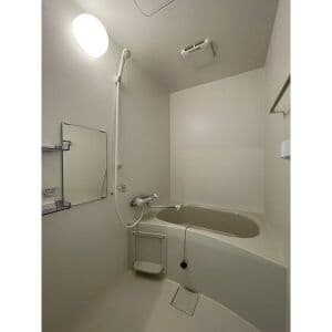 Room image 10