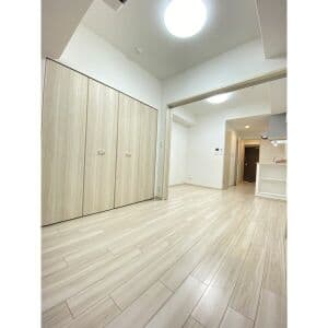 Room image 15