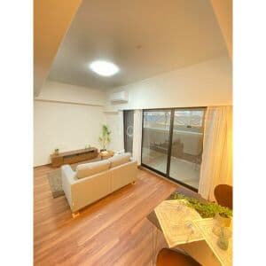 Room image 15