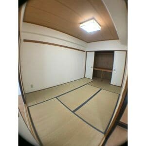 Room image 14
