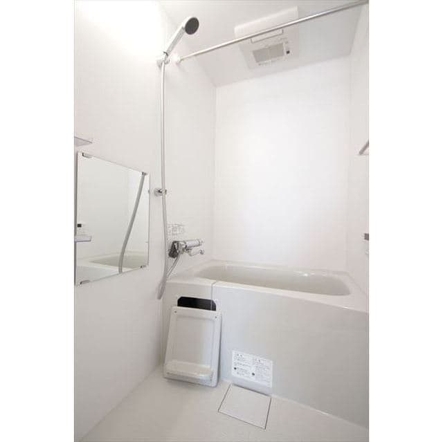 Room image 13