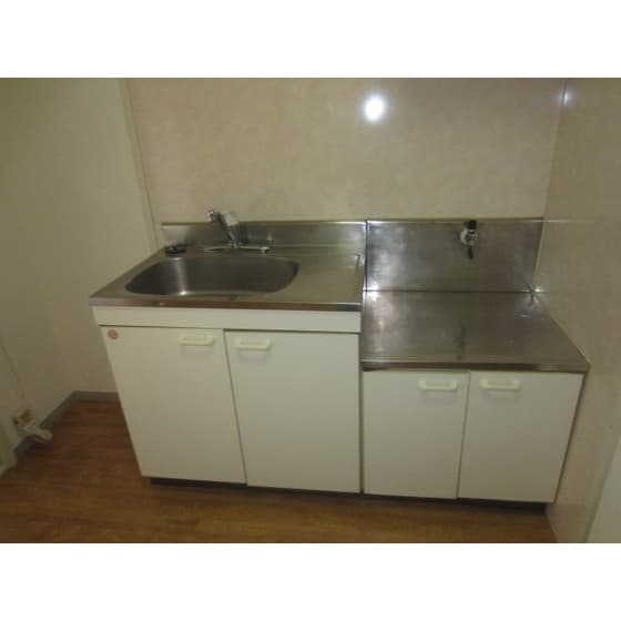 Room image 9