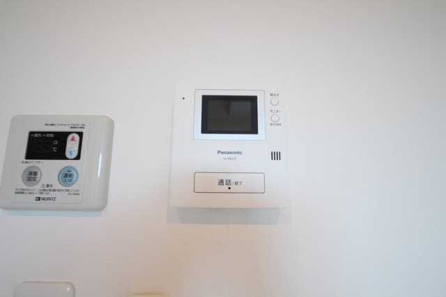 Room image 15