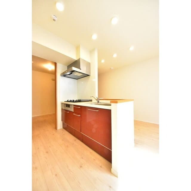 Room image 15