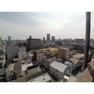 Room image 10