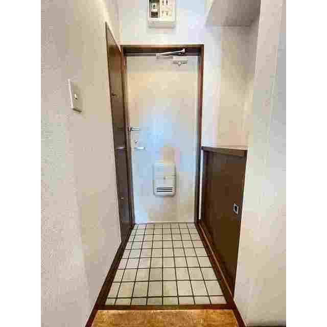 Room image 13