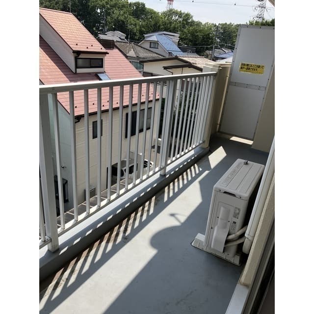 Room image 11