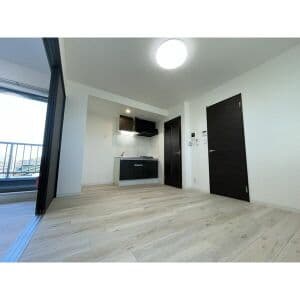 Room image 8