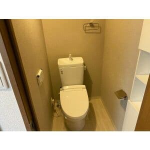 Room image 12