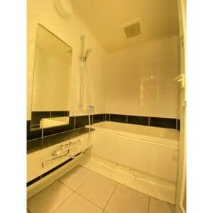 Room image 15