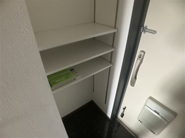 Room image 13