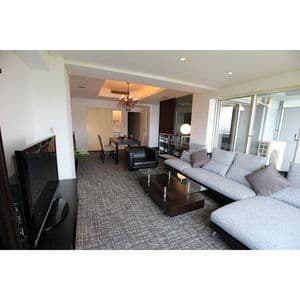 Room image 15