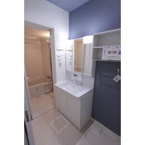 Room image 11