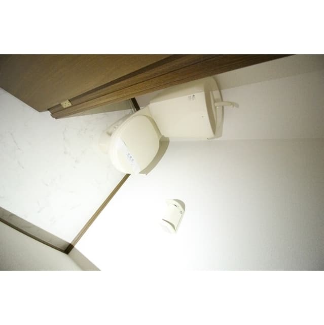 Room image 11