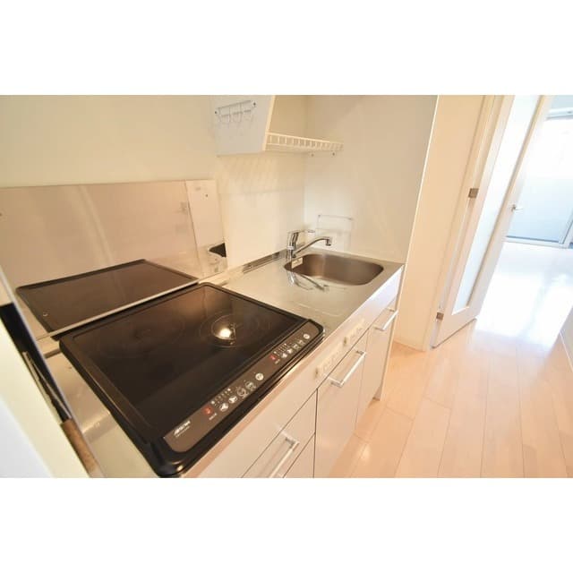 Room image 10