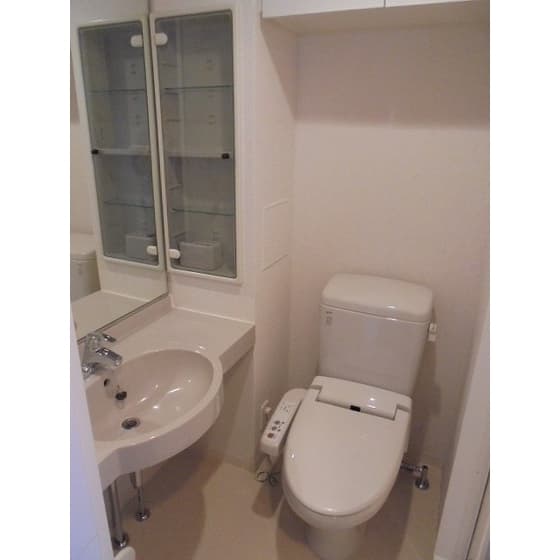 Room image 15