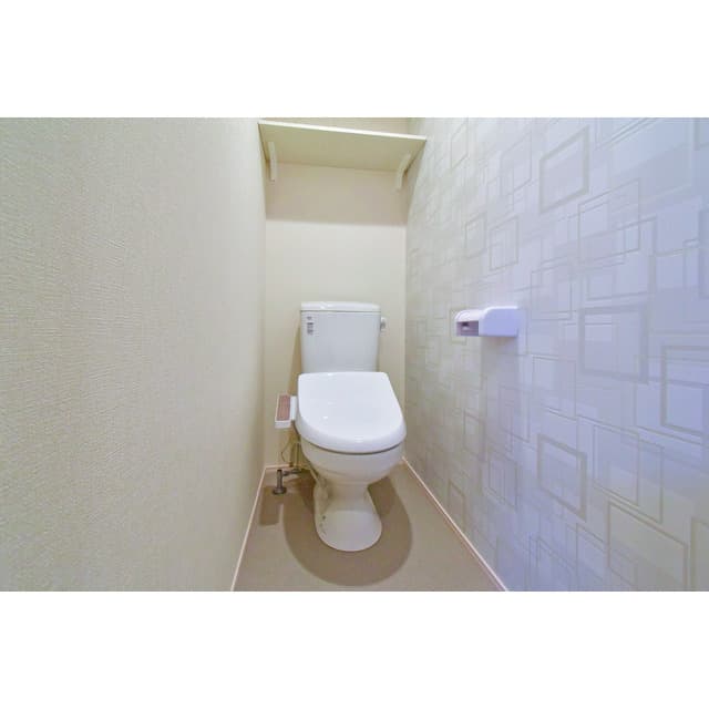 Room image 14