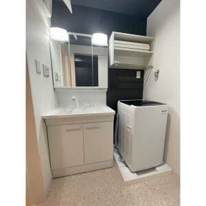 Room image 12