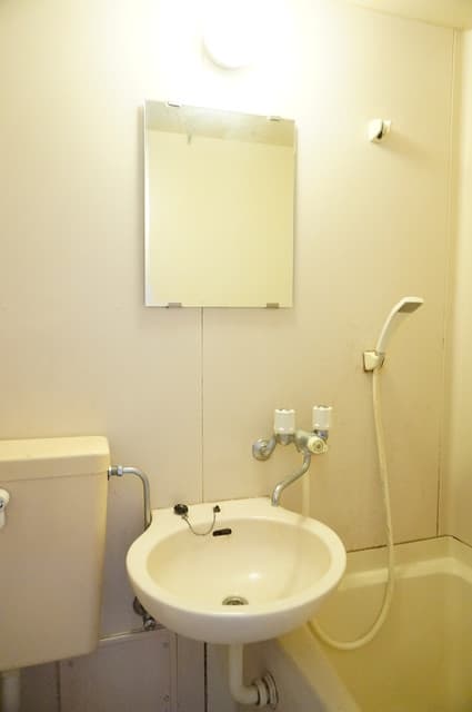 Room image 15
